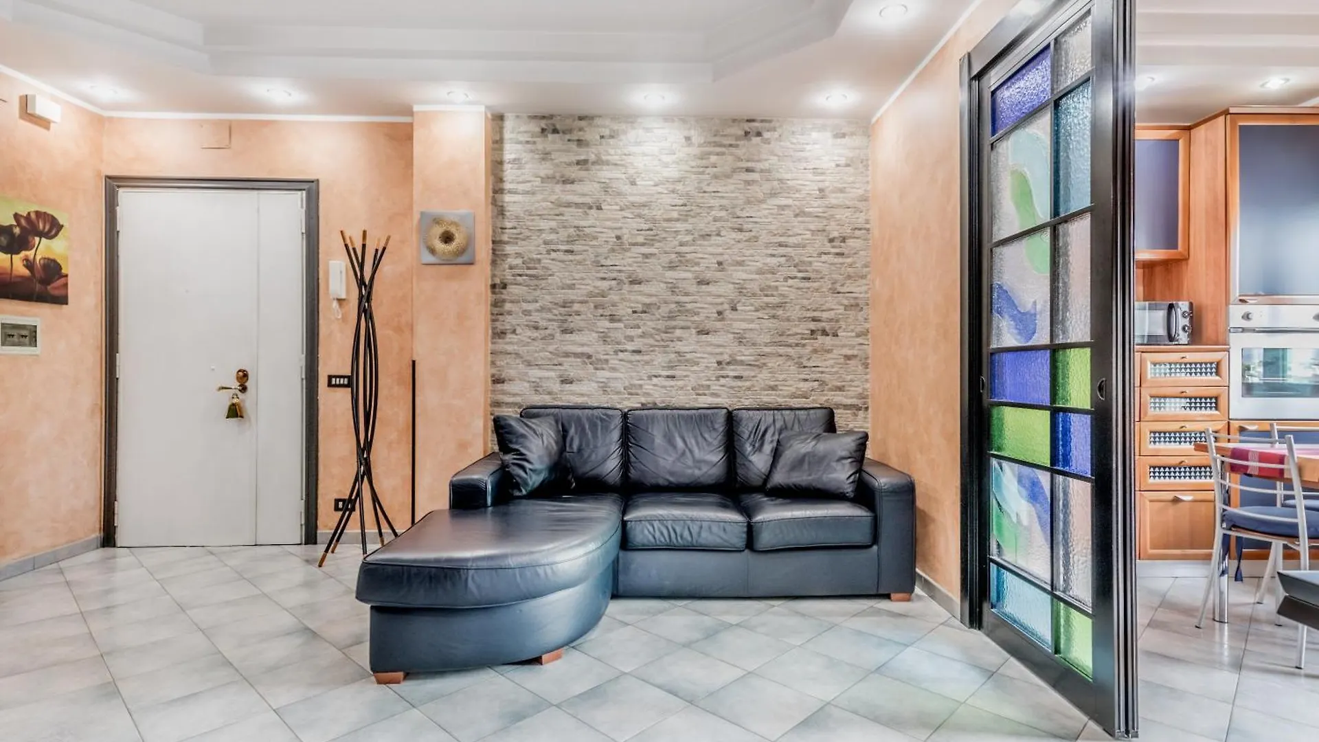 Herons Bright Apartment Close Metro Station Rome Italy